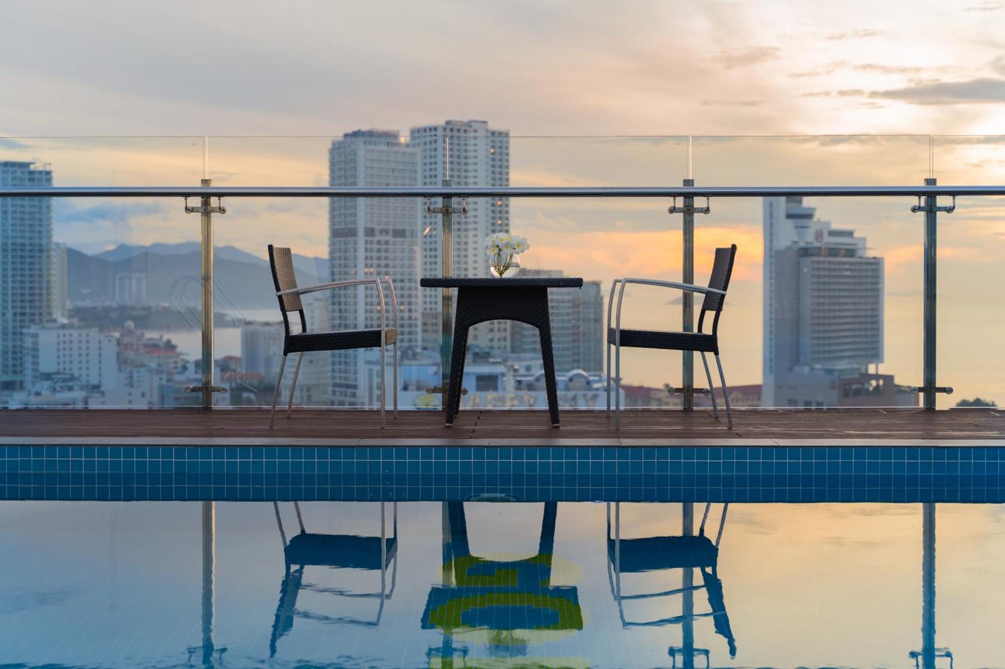 Goldcoast Hotel Να Τρανγκ Εξωτερικό φωτογραφία