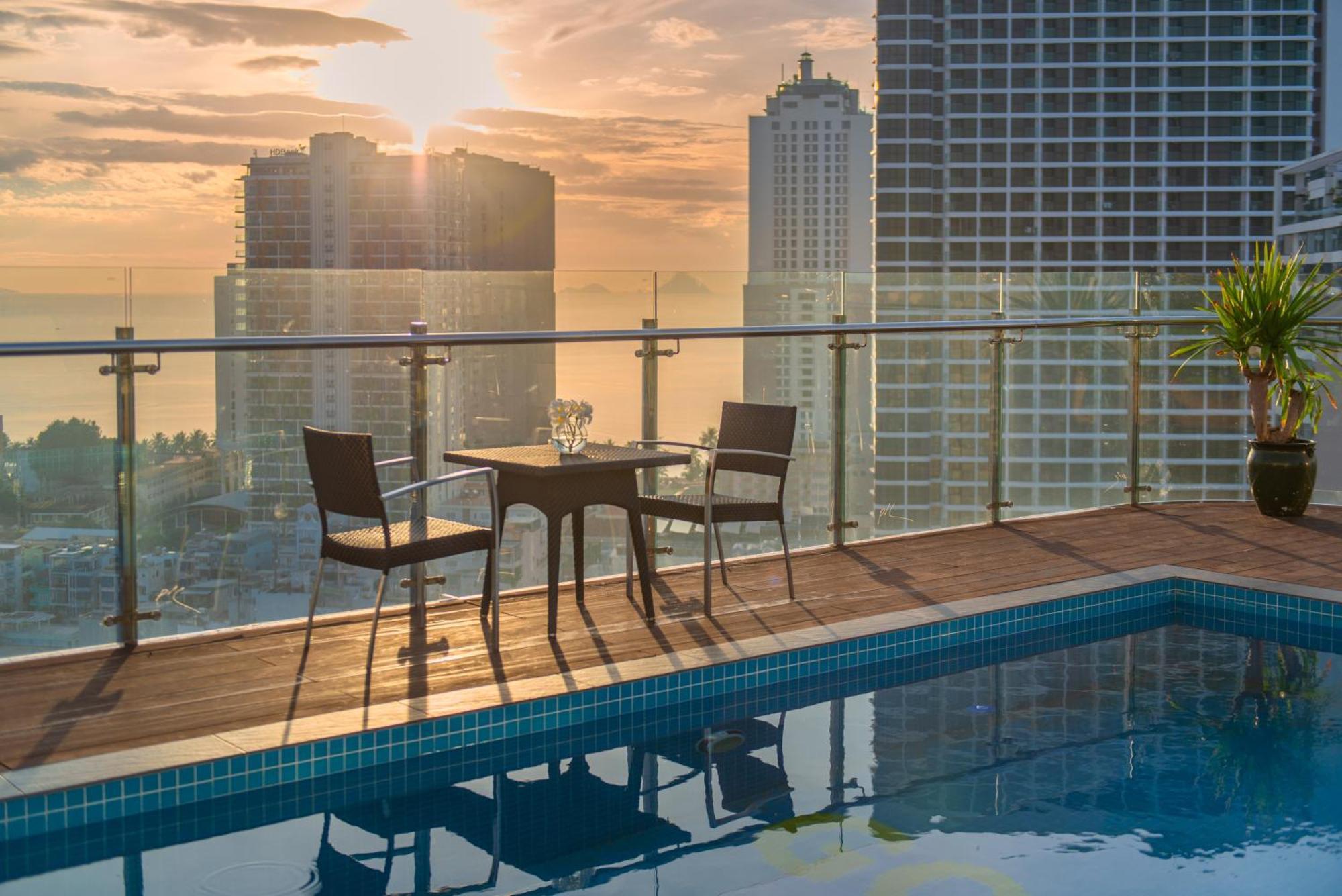Goldcoast Hotel Να Τρανγκ Εξωτερικό φωτογραφία
