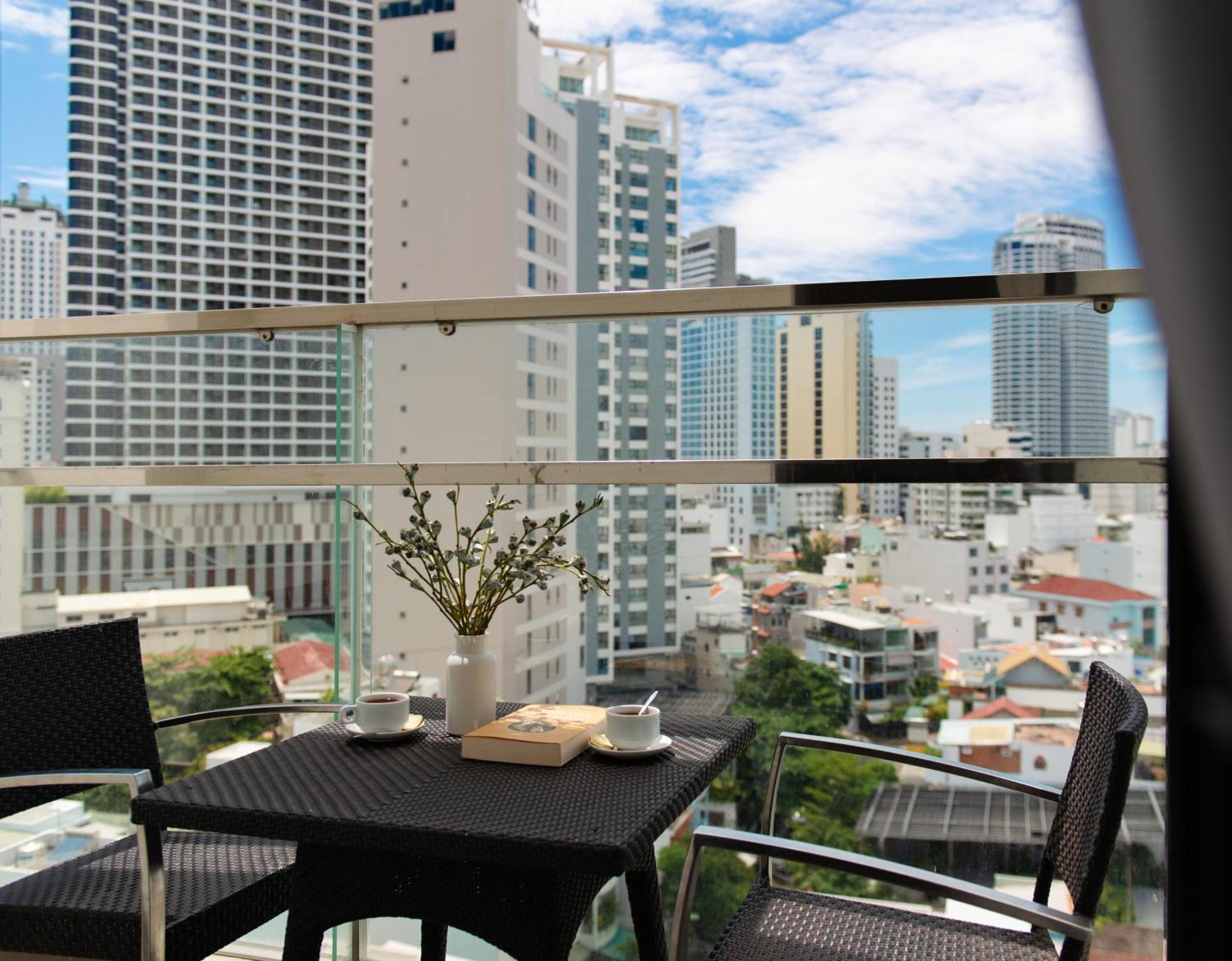 Goldcoast Hotel Να Τρανγκ Εξωτερικό φωτογραφία