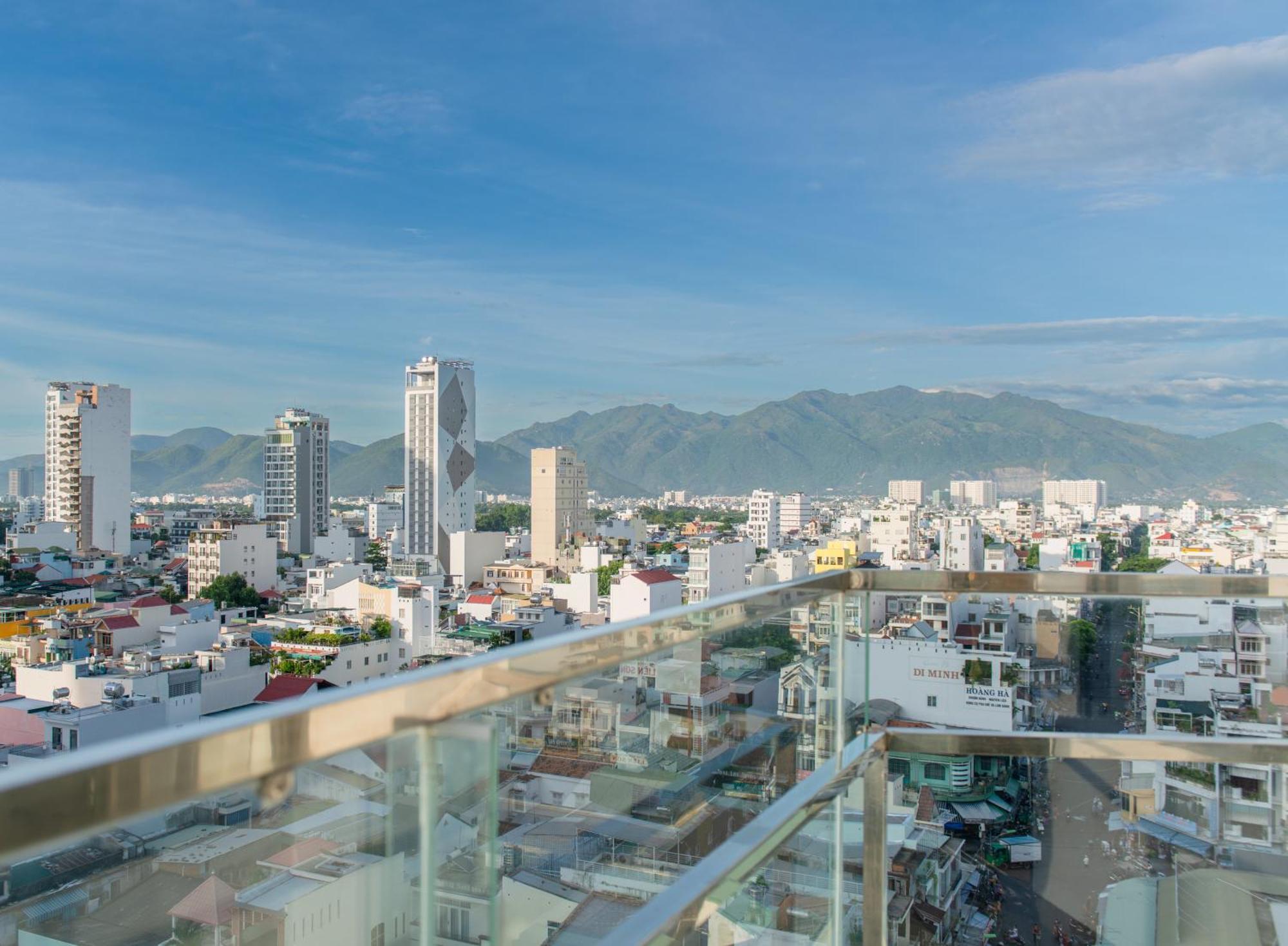 Goldcoast Hotel Να Τρανγκ Εξωτερικό φωτογραφία