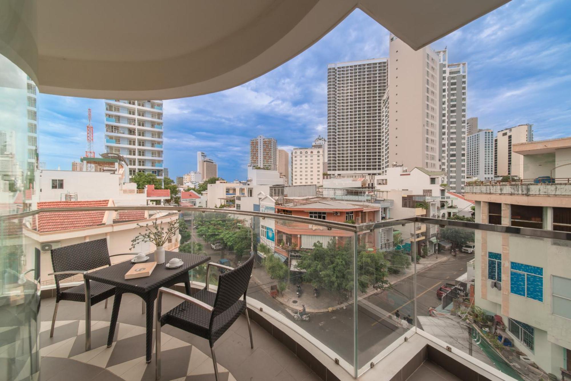 Goldcoast Hotel Να Τρανγκ Εξωτερικό φωτογραφία